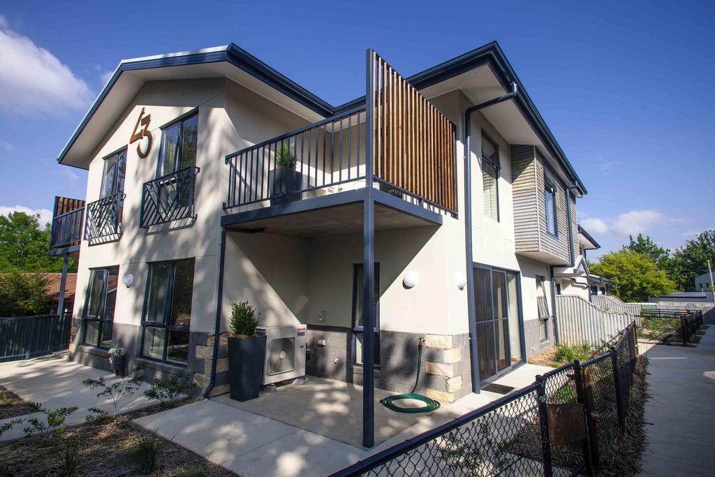 One Of A Kind Apartments Canberra Eksteriør billede