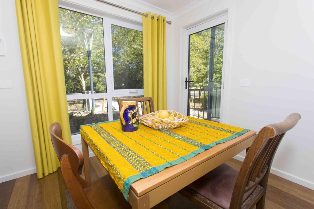 One Of A Kind Apartments Canberra Eksteriør billede