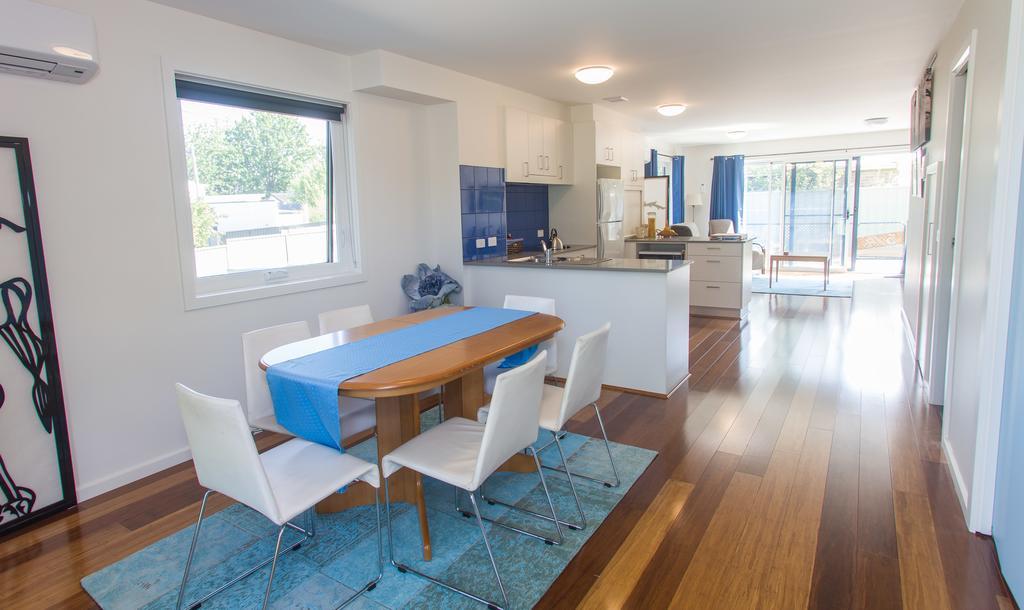 One Of A Kind Apartments Canberra Eksteriør billede