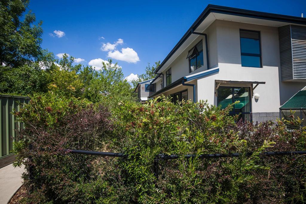 One Of A Kind Apartments Canberra Eksteriør billede