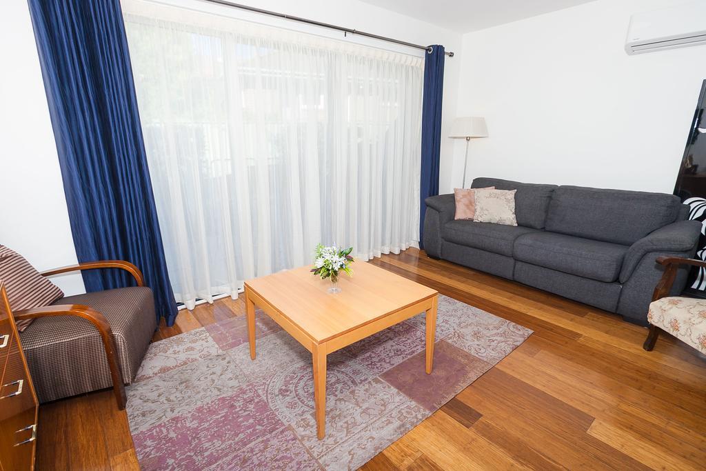 One Of A Kind Apartments Canberra Eksteriør billede