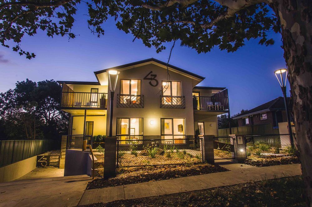 One Of A Kind Apartments Canberra Eksteriør billede